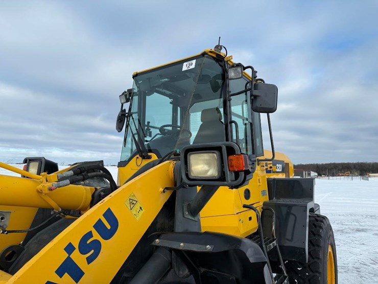 komatsu-wa320-7-image-13