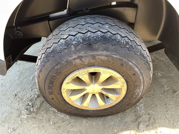 #204-•-2020-ez-go-rxv-electric-golf-cart-image-41