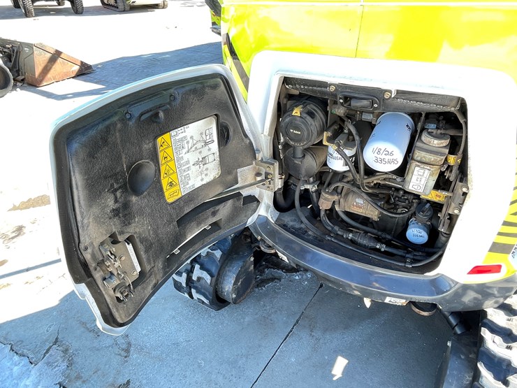 2022-bobcat-e20-image-31