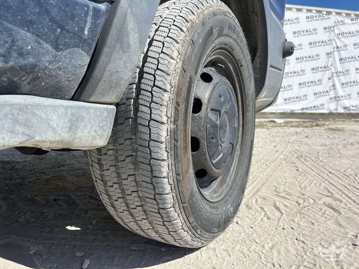 2015-ford-transit-image-45