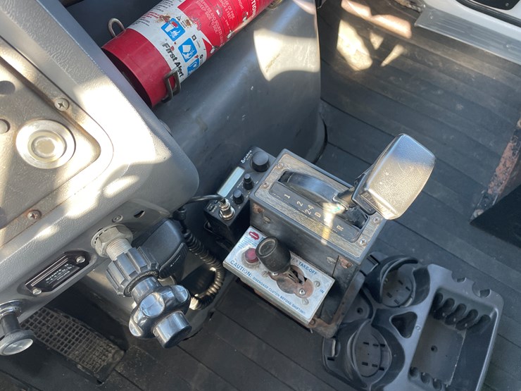 1990-ford-l8000-image-24