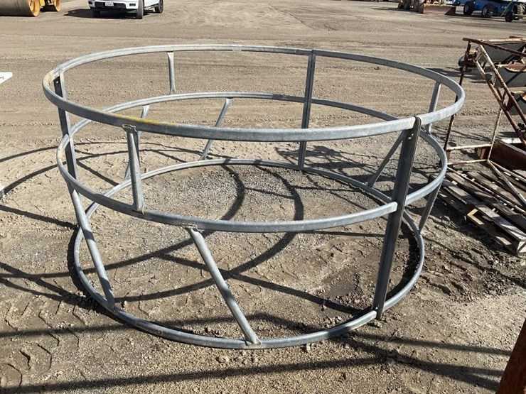 8'-circular-steel-feeder-pen-image-1