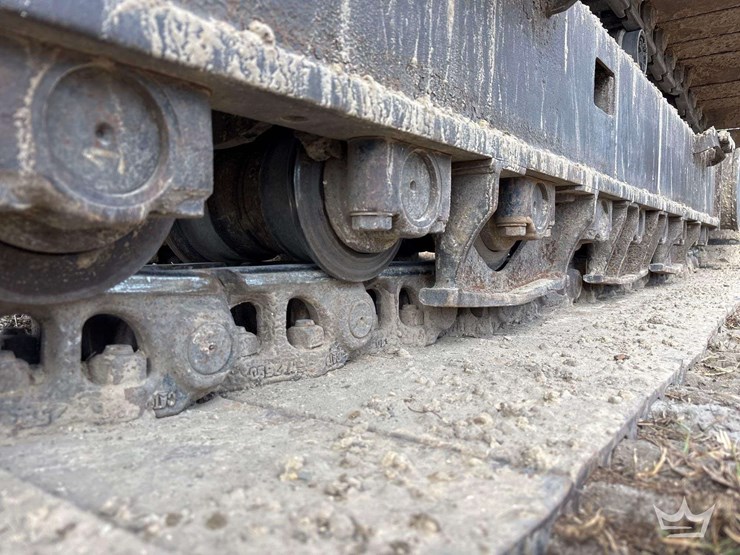 2017-caterpillar-336f-image-38