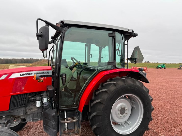 massey-ferguson-4707-image-15