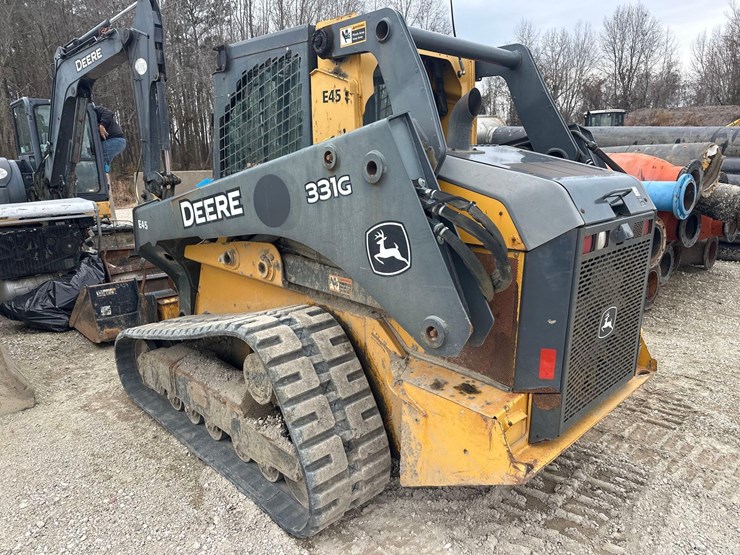 2018-deere-331g-image-3