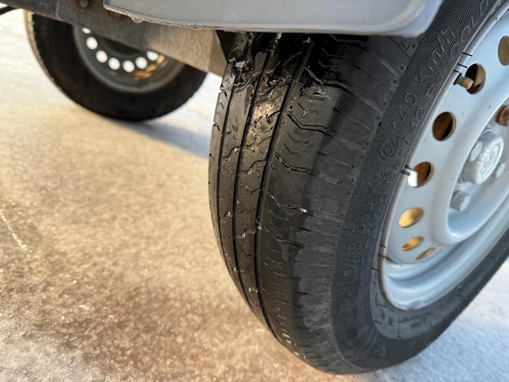 #107-•-lot-107-image-8