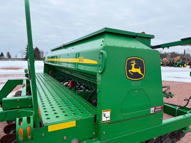 2010-john-deere-1590-image-30