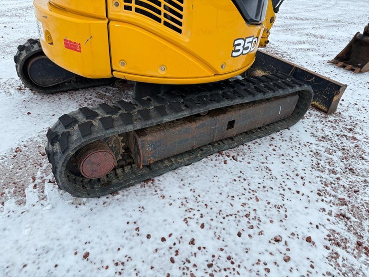deere-35d-image-12