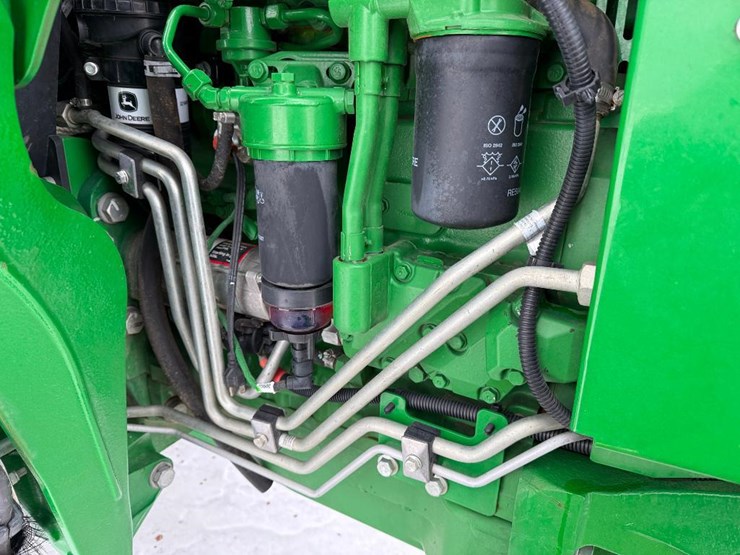 john-deere-6105e-image-45