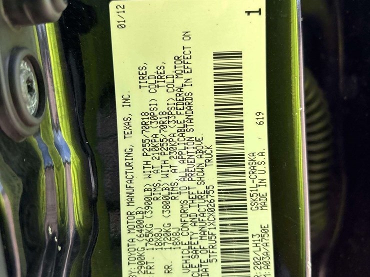 2012-toyota-tundra-sr5-image-11