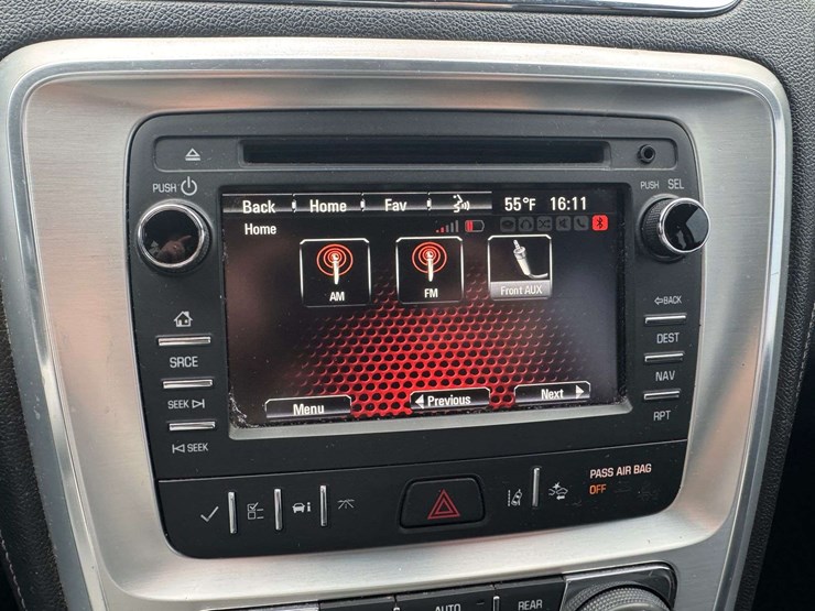 2016-gmc-acadia-slt-image-40