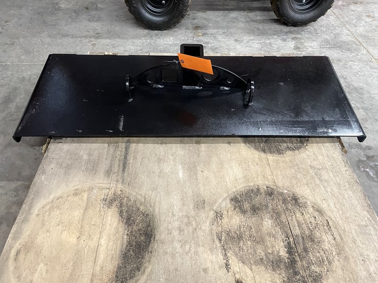 #2486-•-skid-steer-receiver-hitch-plate-with-half-moon-chain-hook-image-6