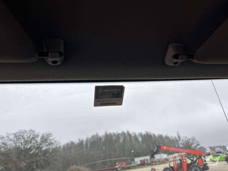 2001-ford-f650-image-19