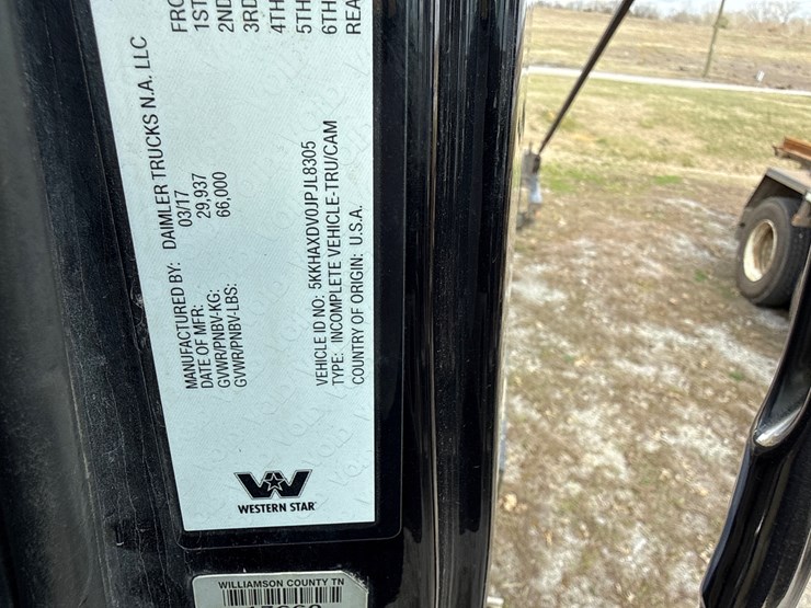 2018-western-star-4700sb-image-35