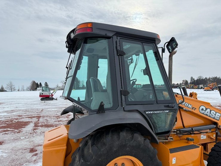 case-570n-xt-image-17