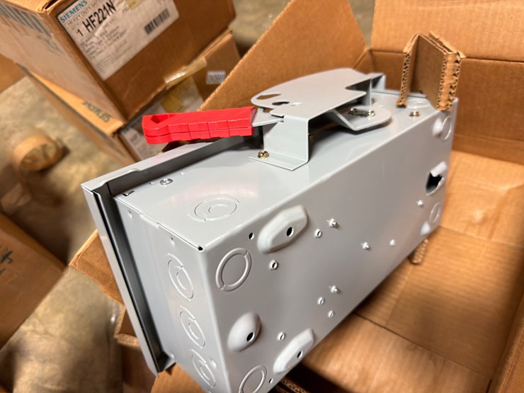 #100-•-siemens-safety-switch-image-5