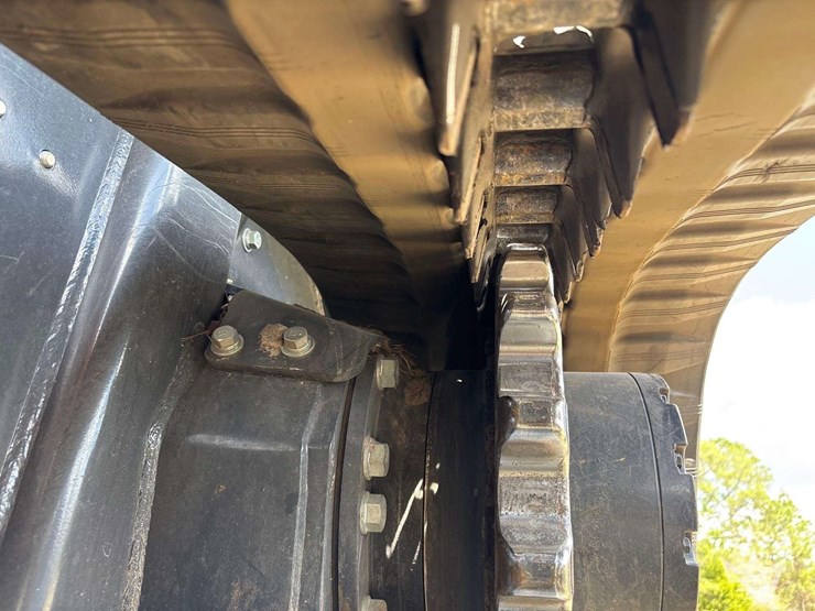 2024-kubota-svl97-2-image-33