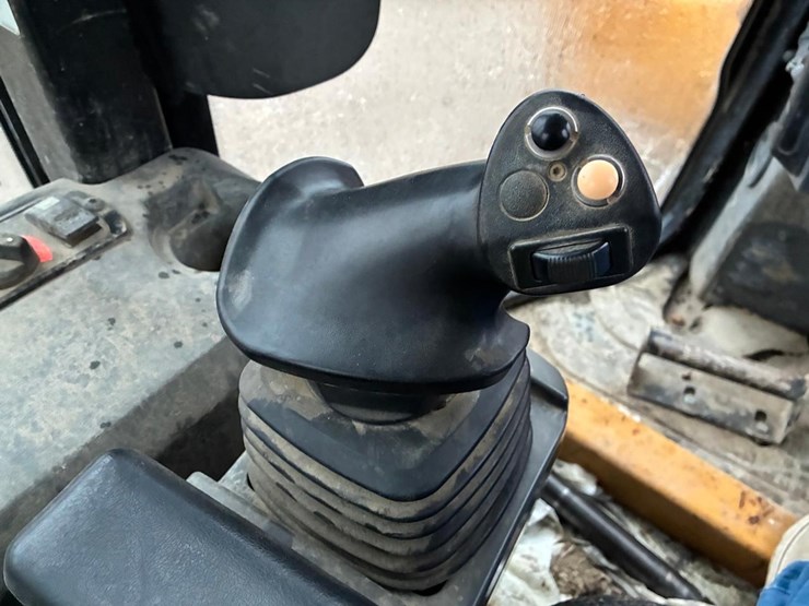 caterpillar-d5k-xl-image-27