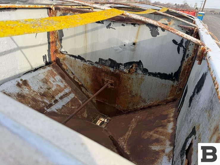 16'-fertilizer-truck-bed-image-15