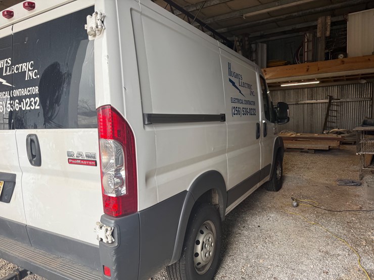 2017-ram-promaster-1500-image-4