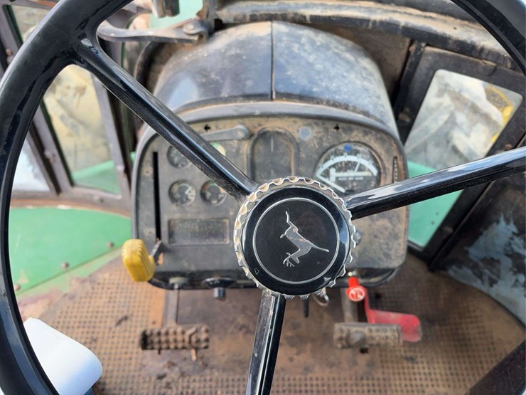 john-deere-8440-image-16