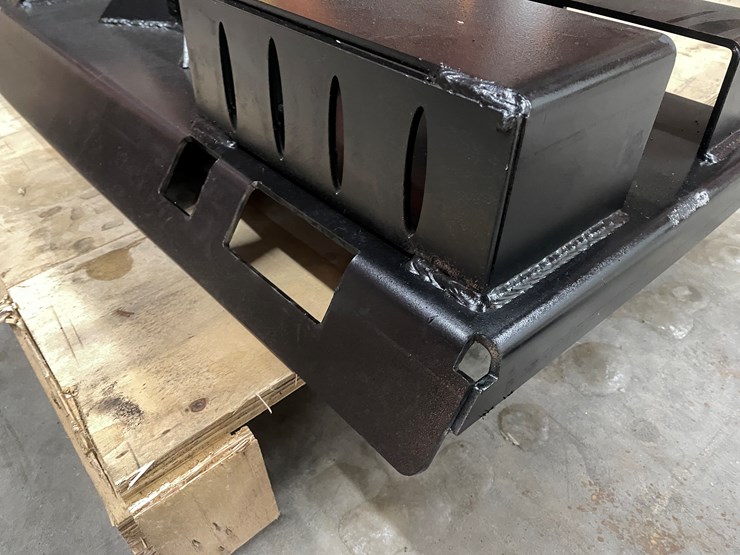 #2483-•-skid-steer-receiver-hitch-plate-with-chain-buckets-image-9