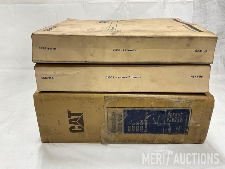 caterpillar-322-image-1