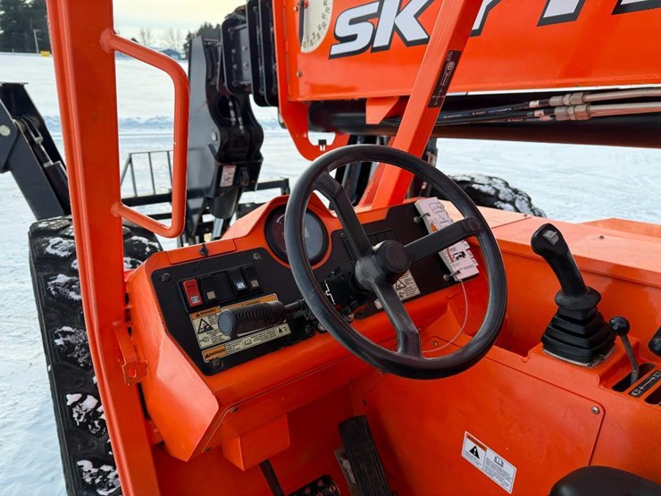 2018-sky-trak-10054-image-55