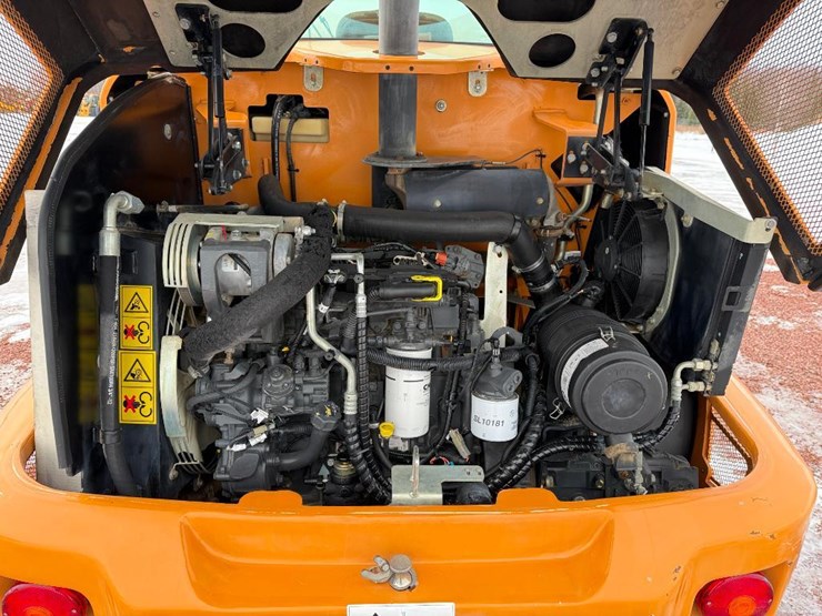 2016-case-221f-image-32