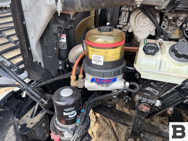 2017-freightliner-cascadia-125-image-42