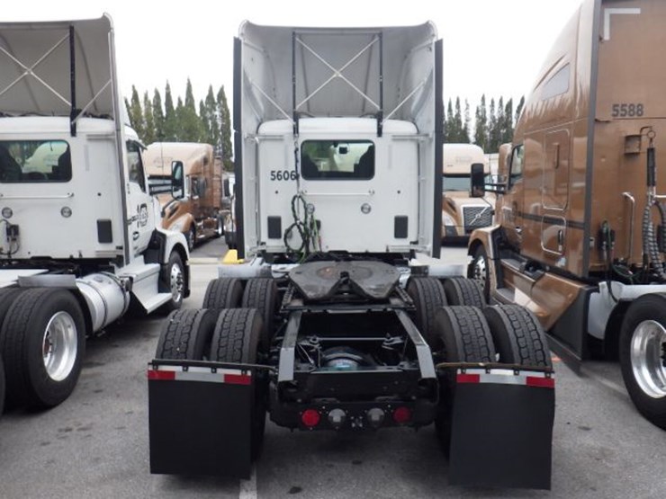 2024-kenworth-t680-image-9