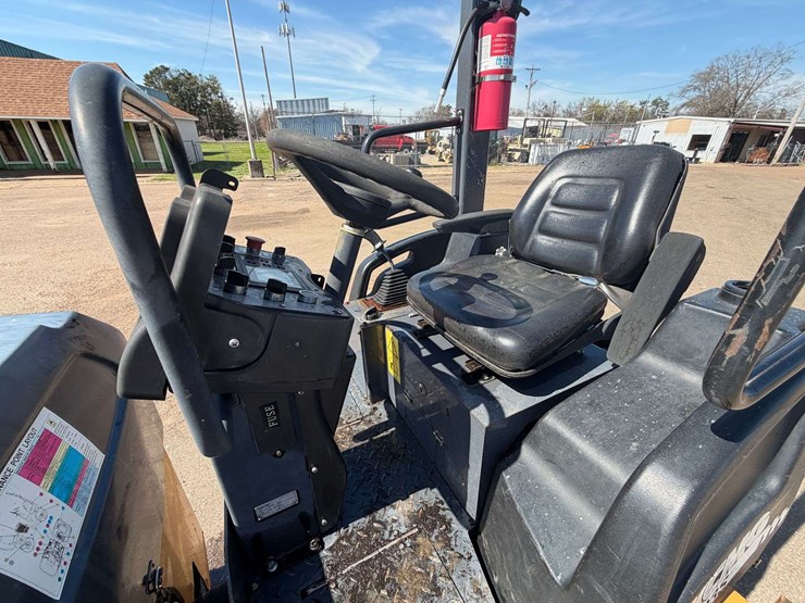 2021-xcmg-xmr303s-image-18