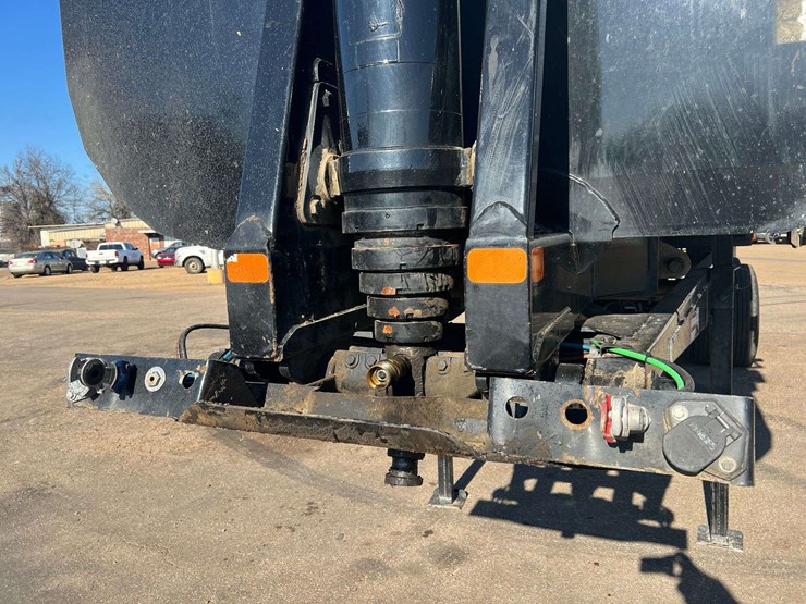 2022-clement-dump-trailer-image-7