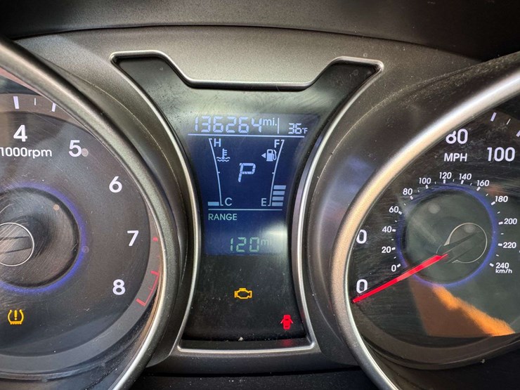 2016-hyundai-veloster-3-door-hatchback-coupe---136,264-miles-image-26