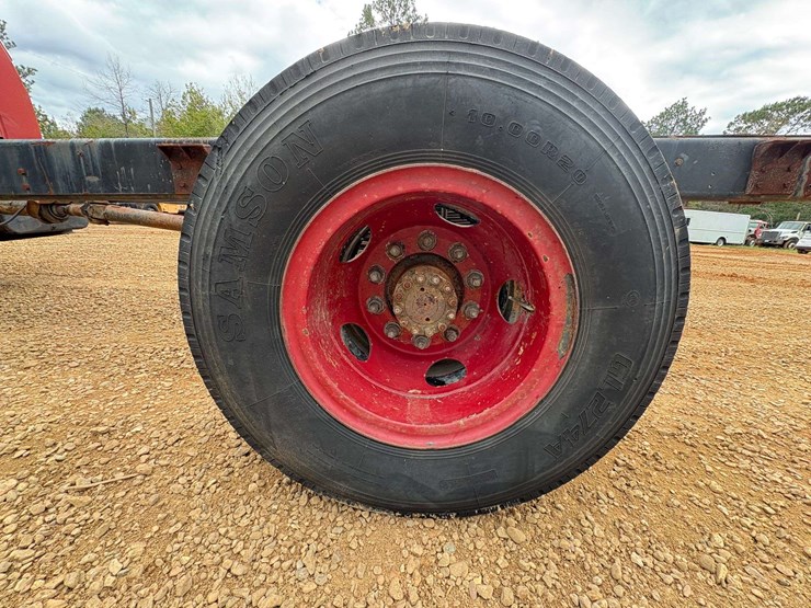 1985-ford-f700-image-21