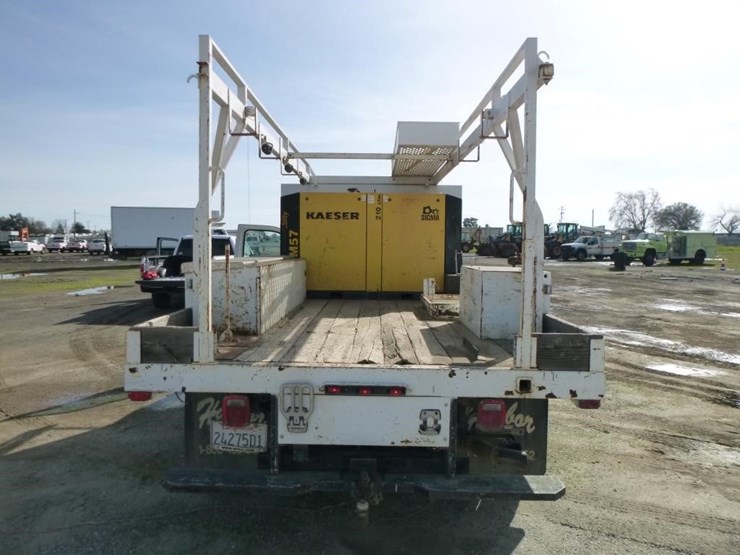 2011-ford-f550-image-13