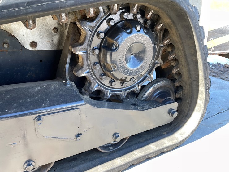 2022-bobcat-t450-image-19