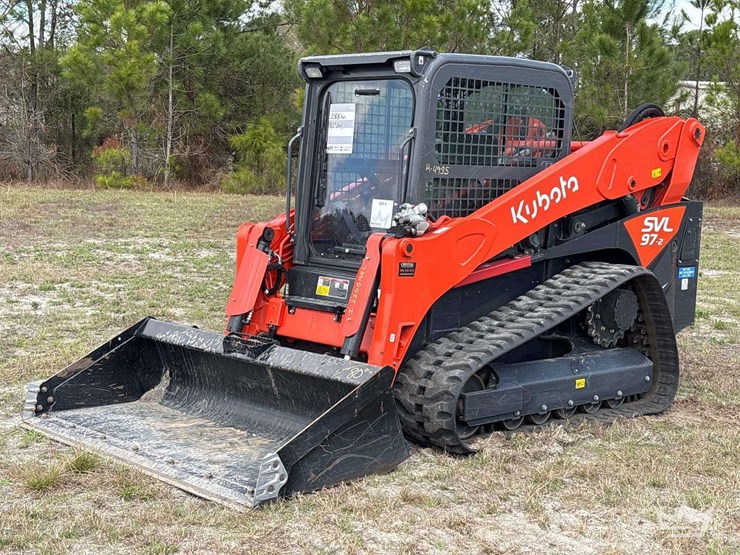 2024-kubota-svl97-2-image-1