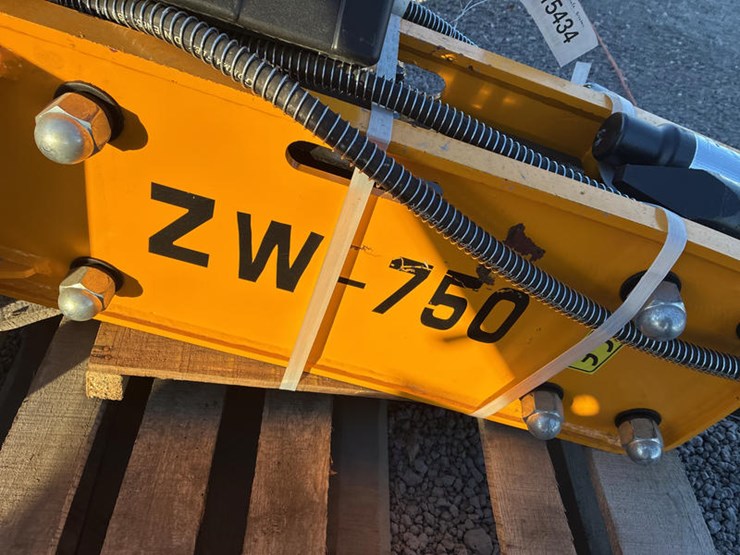 #115434-•-skidsteer-concrete-breaker-image-5