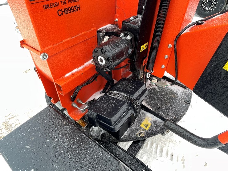 #152-•-2022-bear-cat-wood-chipper-(-no-title)-image-21