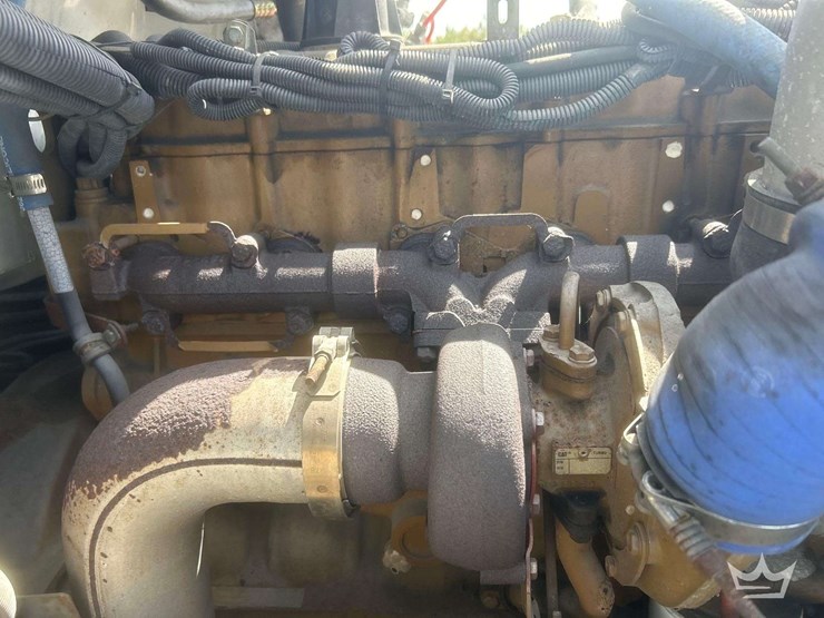 1999-freightliner-fl80-image-17