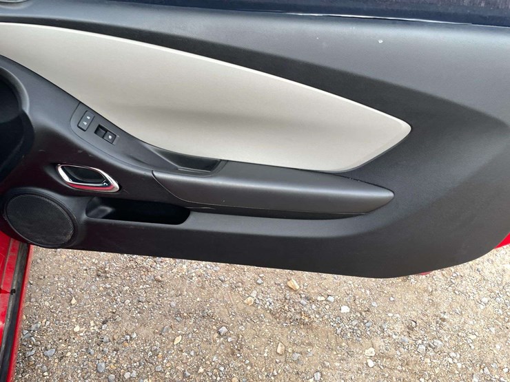 2014-chevrolet-camaro-2-door-coupe-(171,095-miles)-image-17