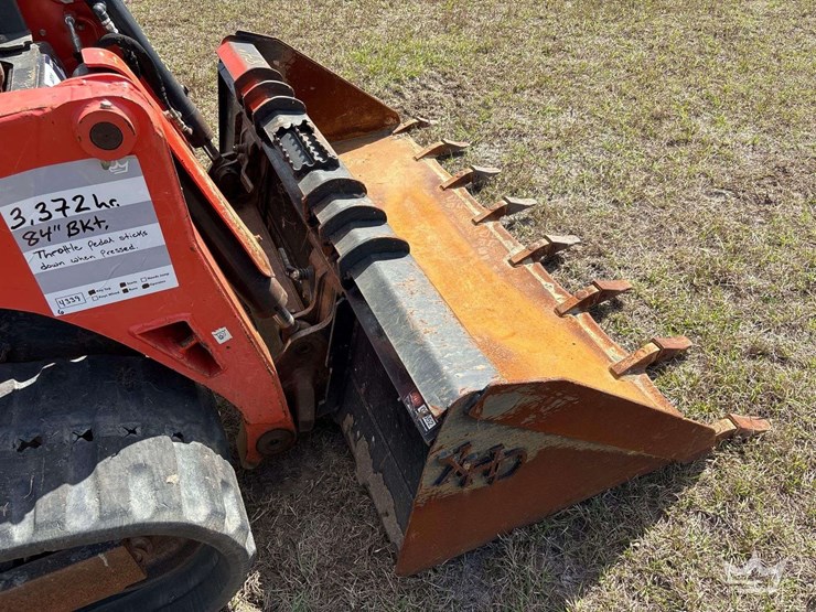 2022-kubota-svl97-2-image-8