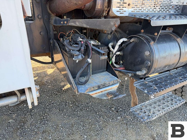 2011-international-workstar-7400-image-55