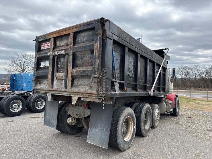 1990-peterbilt-357-image-3