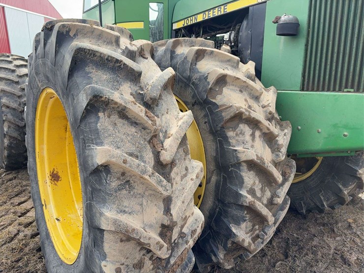 john-deere-8440-image-4