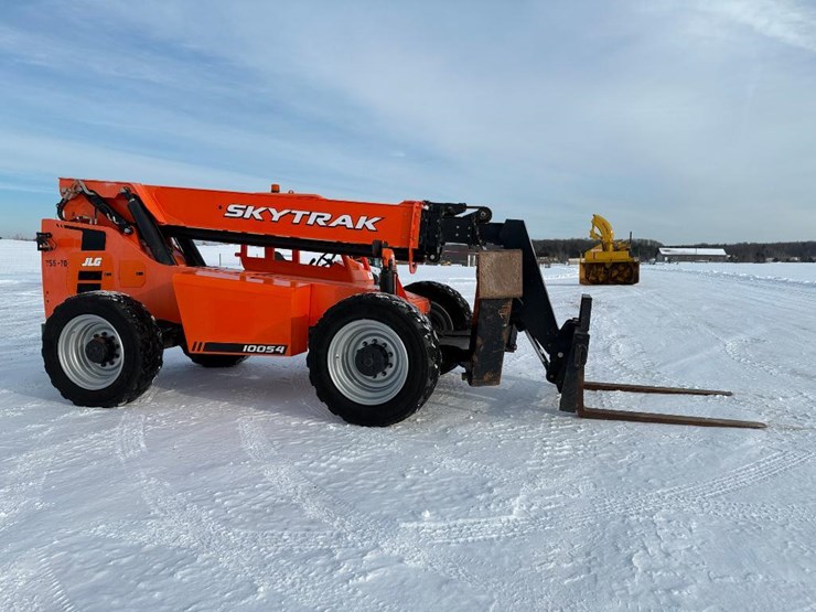 2018-sky-trak-10054-image-3