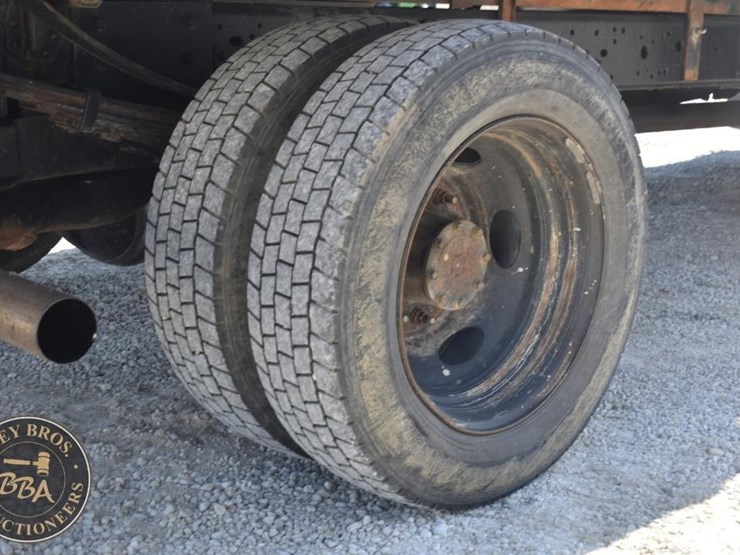 2006-ford-f450-image-44