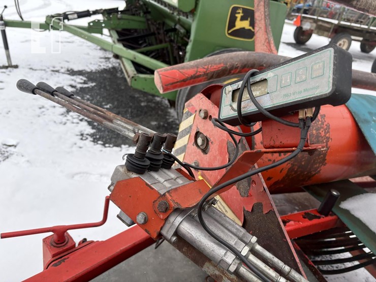 kverneland-un7512-image-3