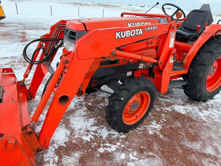 kubota-la480-image-14
